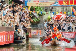 太可惜！中国香港本场29%控球率狂轰16射门，1进球被吹两度被判点